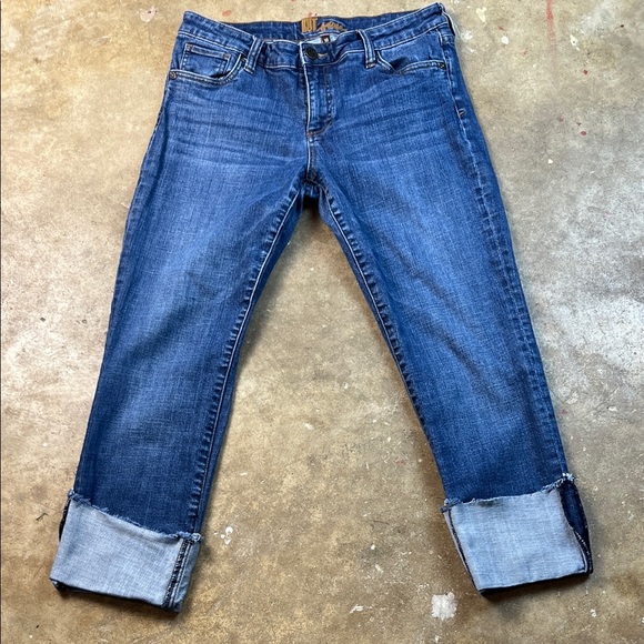 Kut from the Kloth Cropped and cuffed Denim
Size: 10 - Picture 1 of 7
